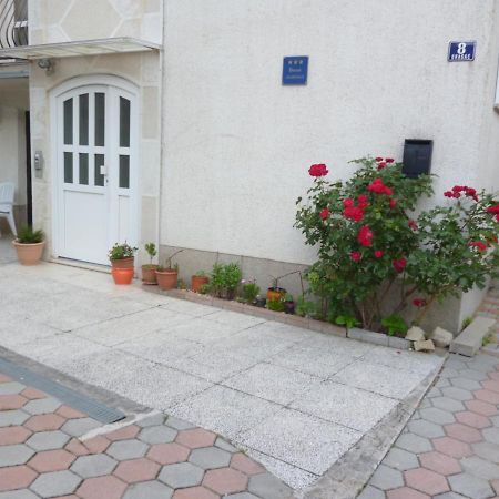 Villa Marija Podstrana Luaran gambar